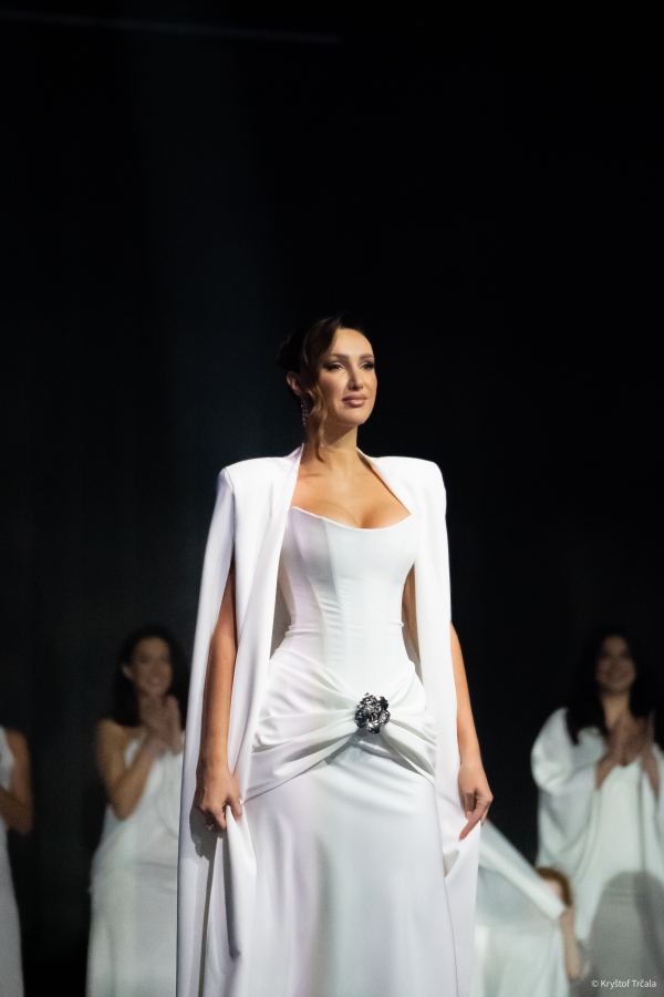 25MAY03_MISS CZECH REPUBLIC — Portrét, Společenská akce, fotografie 4