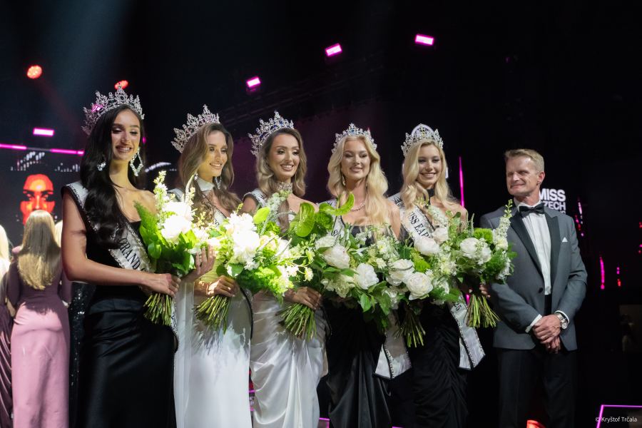 25MAY03_MISS CZECH REPUBLIC — Portrét, Společenská akce, fotografie 29
